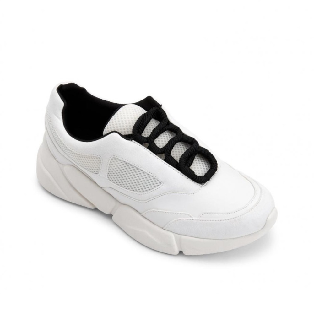 Matt & Nat Womens GIA Vegan White Sneakers size 10 nwob